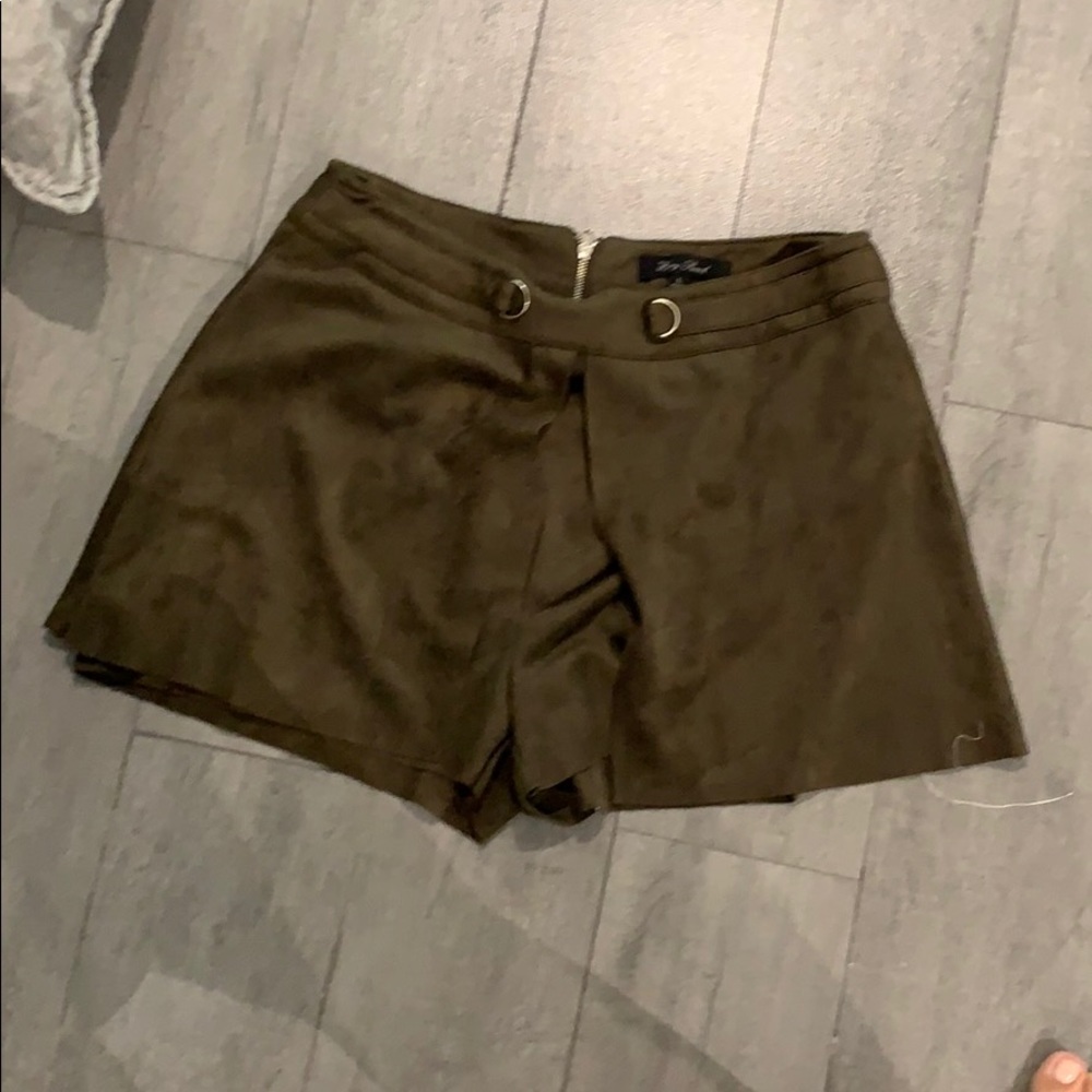 Skirt suede